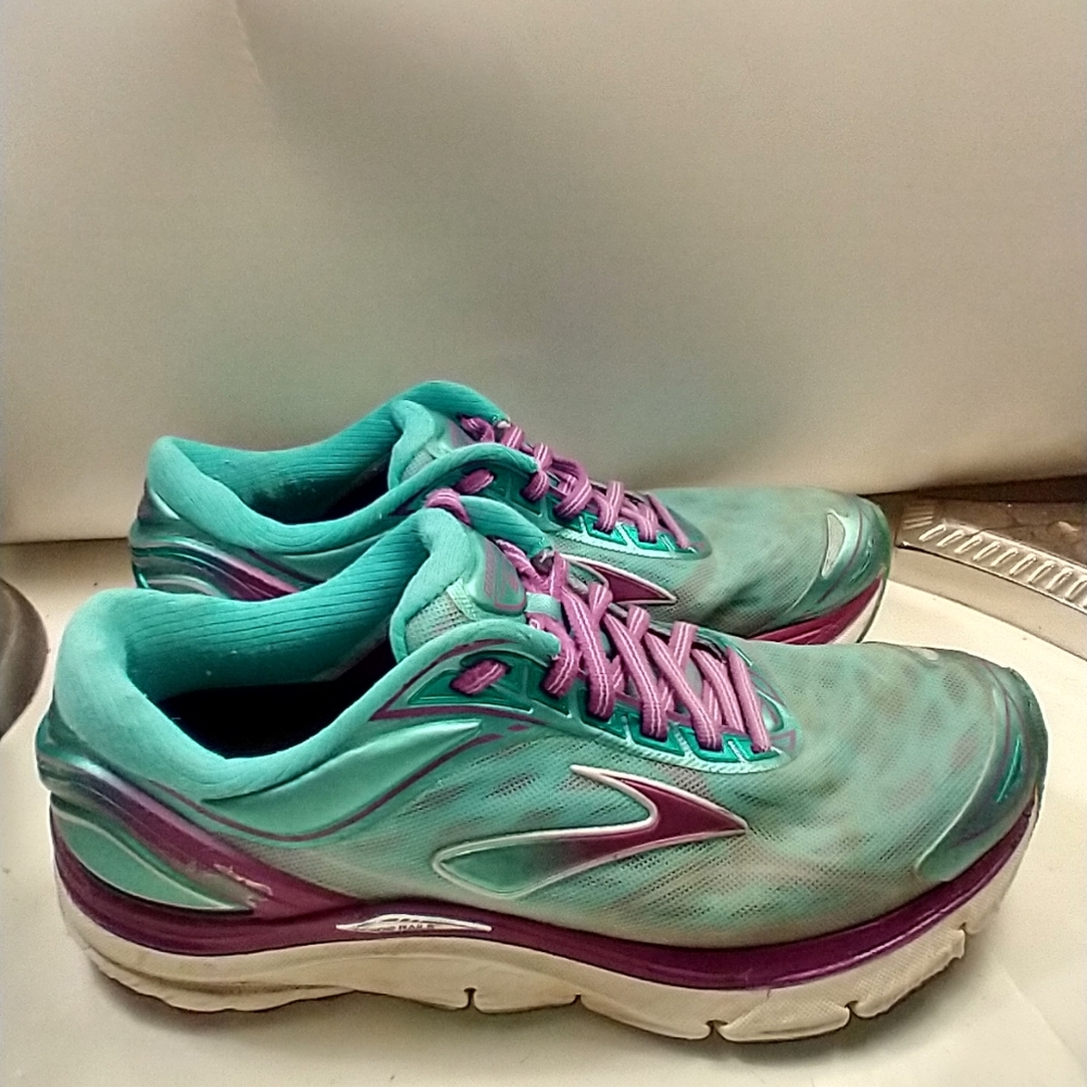 Brooks Transcend 3 Running Shoes Women's sz 8B